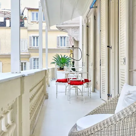 Sistina Twentythree Luxury 4* רומא