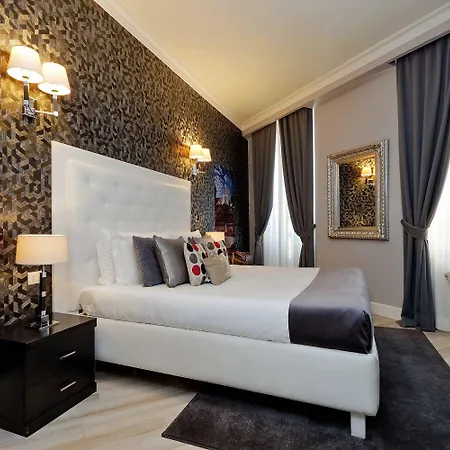 Sistina Twentythree Luxury בית הארחה 4*