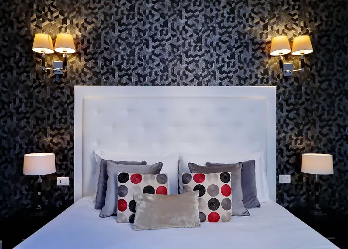 Sistina Twentythree Luxury בית הארחה 4*