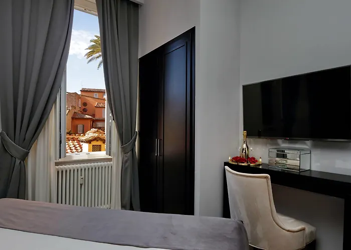 Sistina Twentythree Luxury בית הארחה 4*