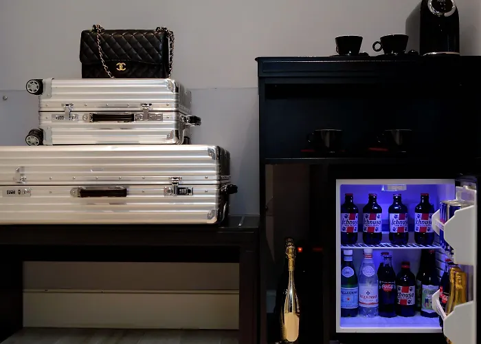 Sistina Twentythree Luxury בית הארחה