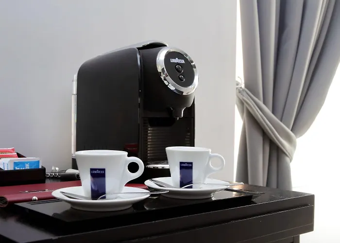 בית הארחה Sistina Twentythree Luxury 4*